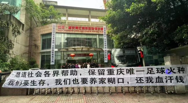 Sofascore表示，梅西的年度场均评分为7.69，是所有35岁及以上球员中最高的。